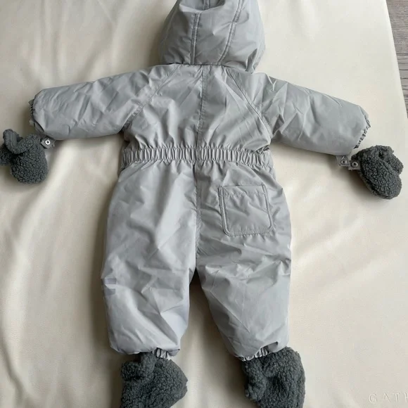Zara Baby Snowsuit 6-9 months & 9-12 months - Picture 15 of 15